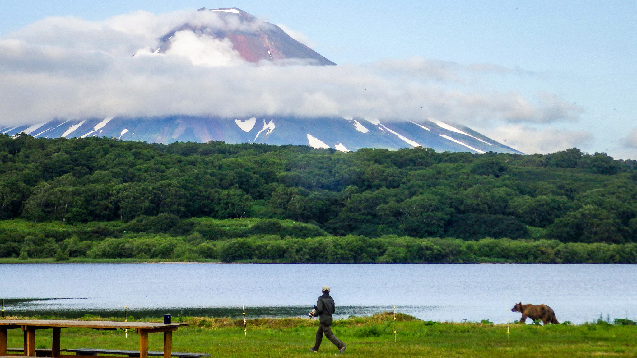 Kurilskoye Lake (Курильское Озеро)